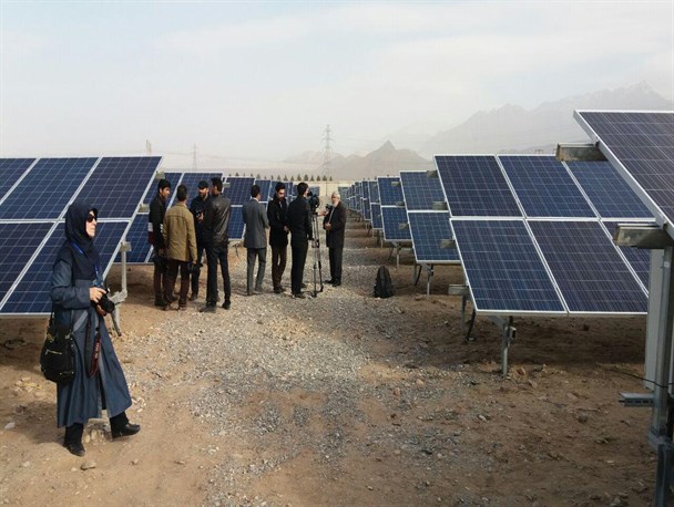 قیچیِ دولبه «آلودگی هوا» و «کرونا»/ فرار بی سر و صدای نیروگاهها و کارخانه ها از پرداخت عوارض آلودگی هوا
