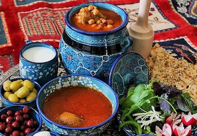 طرز تهیه انواع آبگوشت سنتی ساده و مجلسی