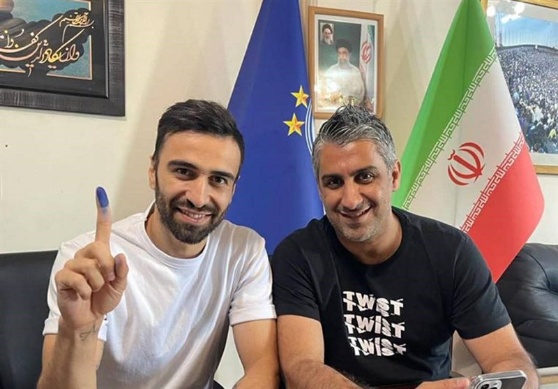تیم فوتبال استقلال , تیم فوتبال پرسپولیس ,