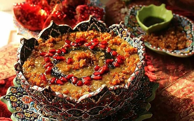 طرز تهیه آش انار شمالی با رب انار و بدون گوشت