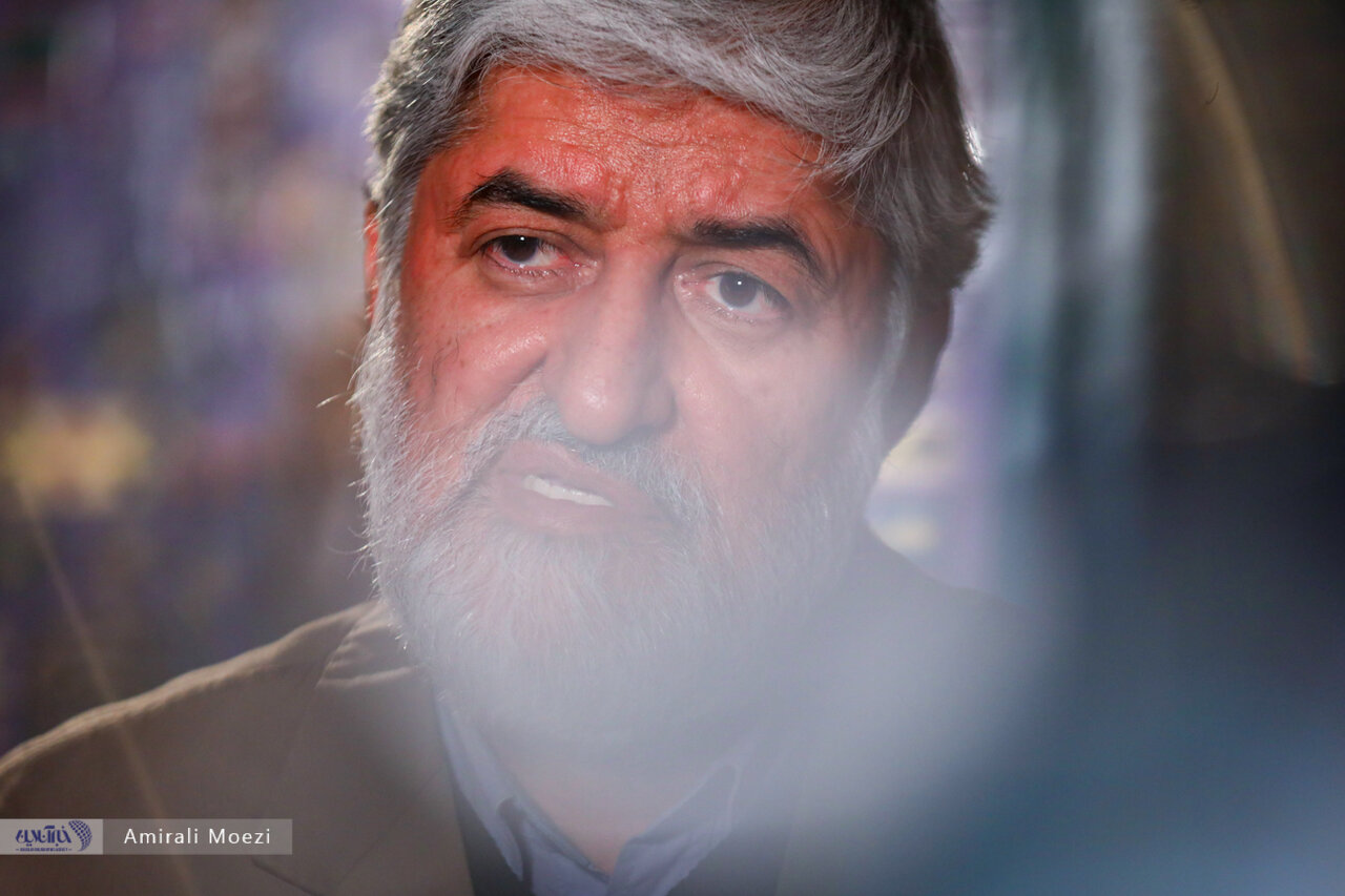 علی مطهری: حجاب نیاز به قانون ندارد /معتقد به فیلتر فضای مجازی نیستم /مردم متوجه تفاوت لیست صدای ملت با سایر لیست‌ها شده‌اند