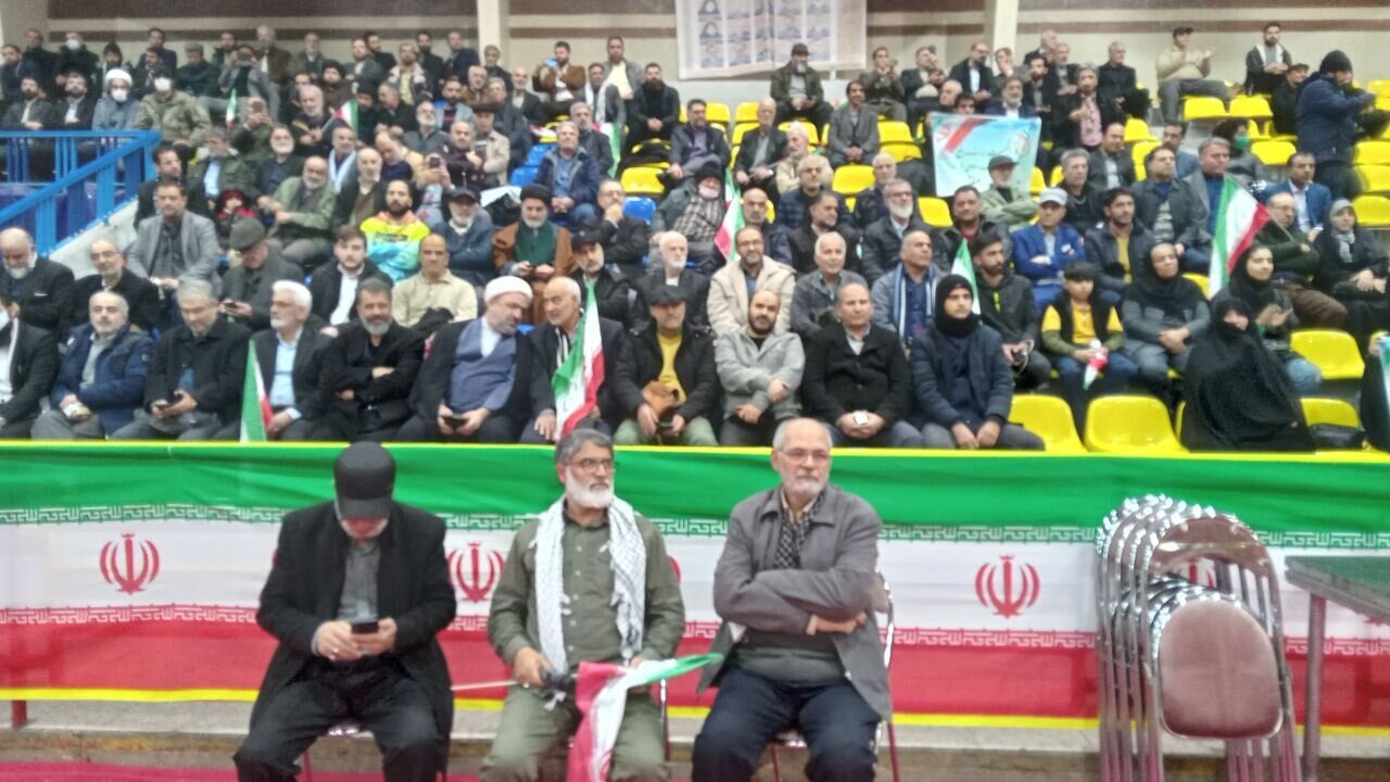 جنگ انتخاباتی در اردوگاه اصولگرایان به روایت رسانه دولت /جریان های نوظهور اصولگرا را چه کسانی لیدری کردند؟