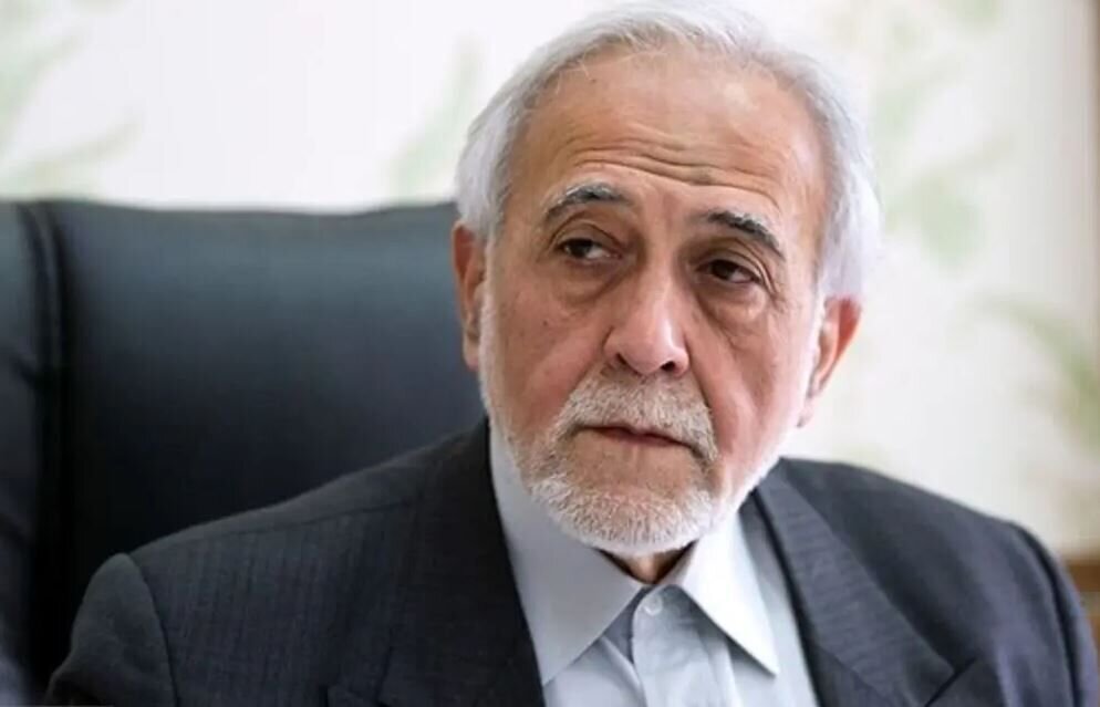 پرویز داوودی چرا بیانیه علیه احمدی نژاد را امضا کرد؟ /از نزدیکی به هاشمی شاهرودی تا علاقه به مصباح یزدی و پایداری ها
