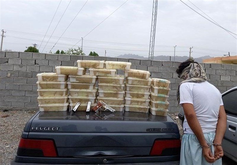 قاچاقچیان فراری در کویر به دام افتادند