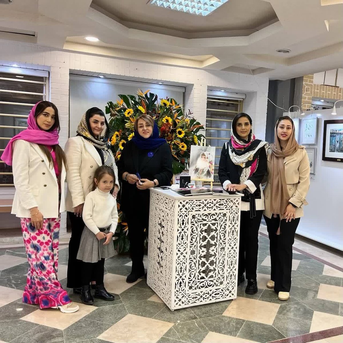 پنج روایت معتبر از رنگ و آب