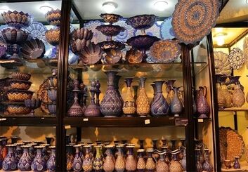 پیوندِ سنت و مدرنیته؛ چرا صنایع‌دستی اصفهان باید از ویترین‌ها به میزهای ناهارخوری بیایند؟