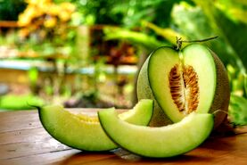 چرا ملون بخوریم؟ خاصیت ملون برای گرمازدگی، کم‌آبی و تقویت بدن