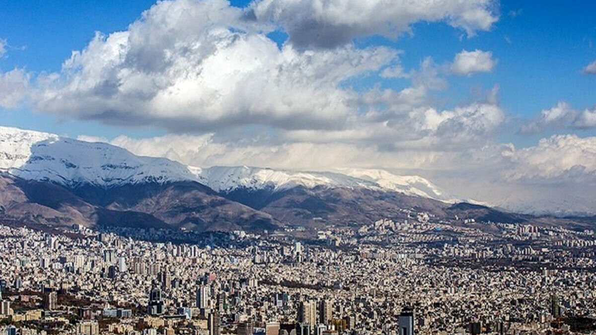 دوگانه «سالم» و «قرمز» در آسمان اصفهان؛ تمرکز آلودگی در شرق و جنوب نصف‌جهان
