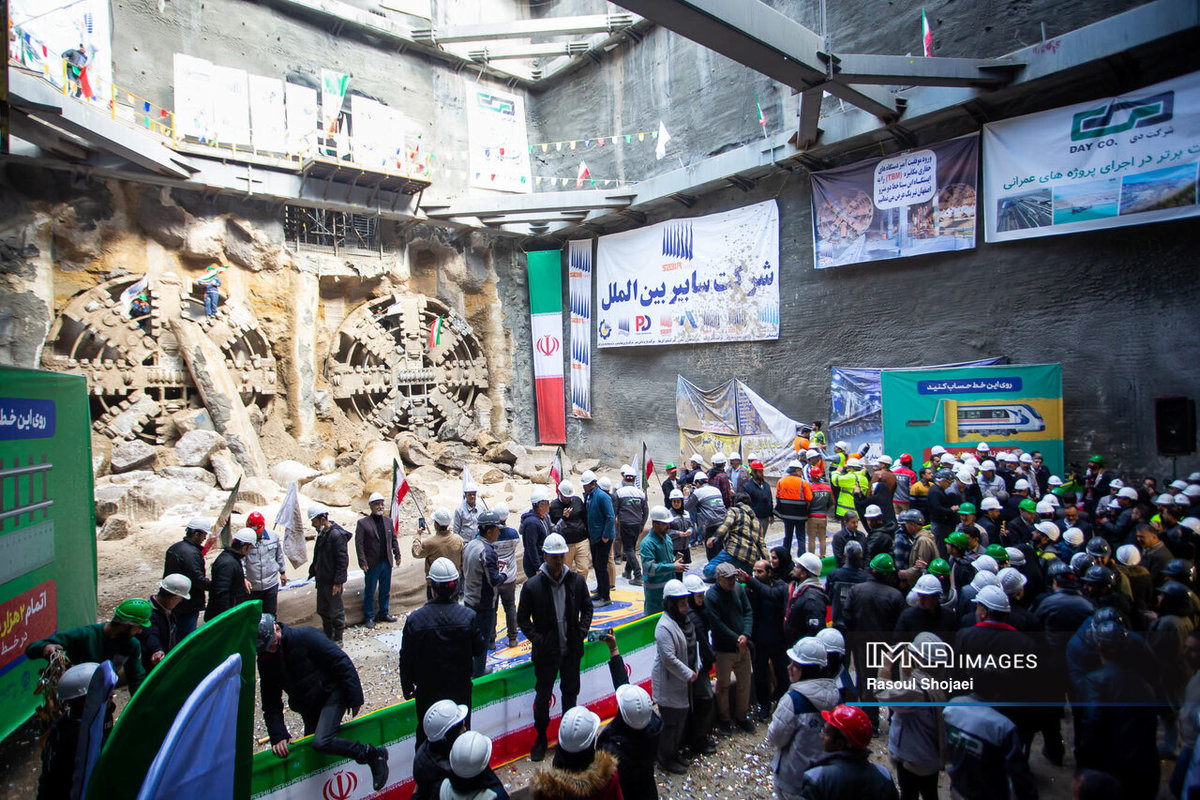 ورود هم‌زمان 2 دستگاه حفاری به ایستگاه ابن‌سینا