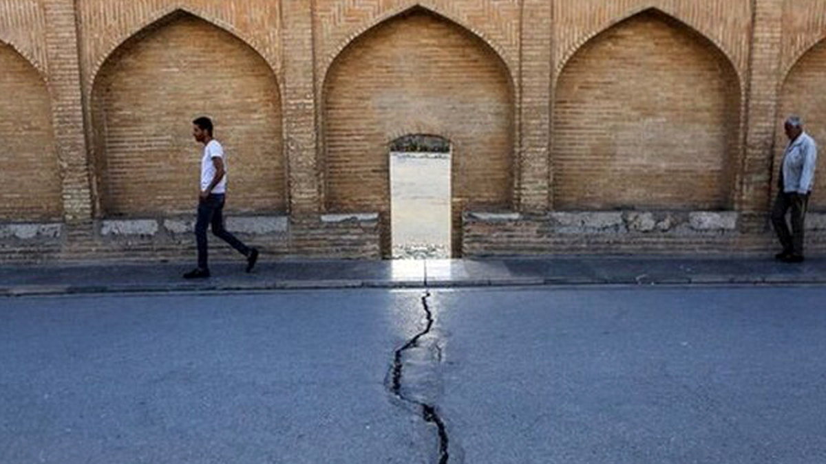 فاجعه فرونشست، بافت تاریخی اصفهان را به شماره انداخت: آیا میراث جهانی در خطر نابودی است؟