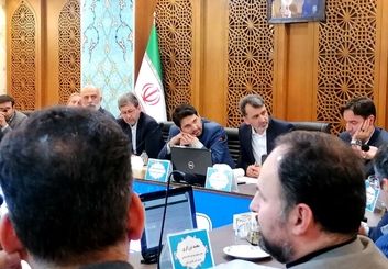 ناترازی مالیات و تولید در اصفهان: مطالبه افزایش اختیارات استانی، اصلاح قانون ارزش افزوده و تمرکز بر «دانه‌درشت‌ها»