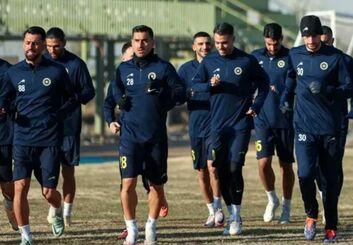 تمرینات تیم فوتبال سپاهان پس از تغییر برنامه لیگ تعلیق شد