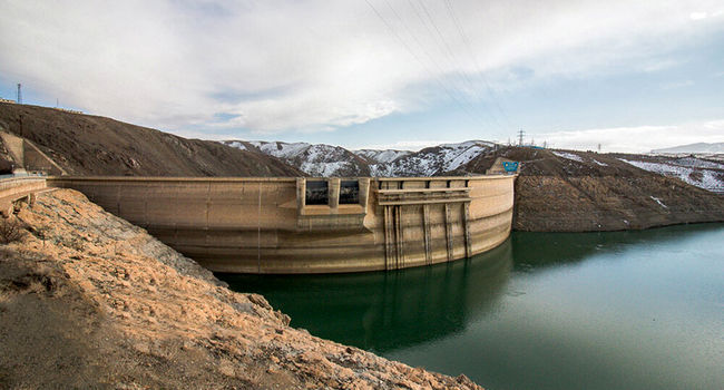 سقوط تاریخی زاینده‌رود؛ ذخیره سد به کمترین میزان خود رسید
