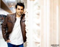 بیوگرافی محمدرضا رهبری و همسرش از مجری گری تا شهرت با عکس