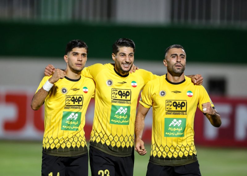 جوانگرایی در سپاهان و تیم ملی نتیجه می دهد؟