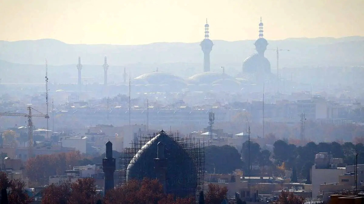 وضعیت قرمز در دومین روز زمستان ۱۴۰۴؛ اصفهان با میانگین ۱۵۹ آلوده‌ترین کلان‌شهر ایران شد