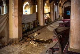 رسوخ رطوبت بی‌مسئولیتی در جان مسجد جامع اصفهان