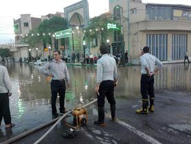 بهره گیری از خط لوله 30ساله خیابان فلسطین را به  دریاچه مصنوعی تبدیل کرد