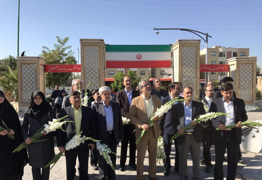 تجدید میثاق اعضاي دوره پنجم شورای اسلامی شهر اصفهان با شهدا