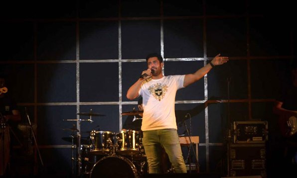 کنسرت محمدرضا گلزار