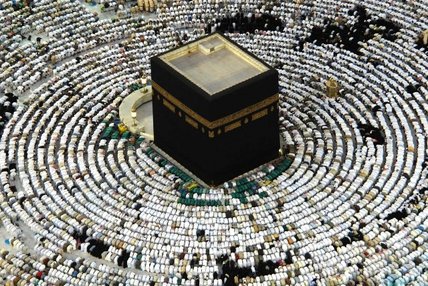 ماجرای فردی که قصد خودسوزی در جوار کعبه را داشت+فیلم