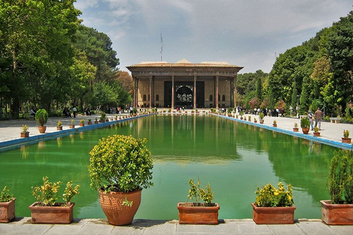 اصفهان گردی تجربهای بینظیر در تابستان (اصفهان در تابستان)
