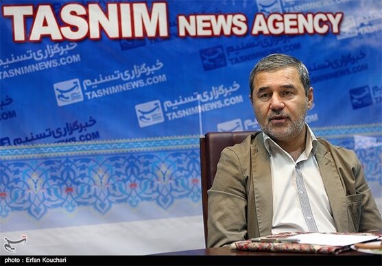 نامور مطلق: فروش صنایع دستی به گردشگران خارجی ساماندهی می‌شود