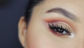 مژه های تابدار و جذاب با لیفت مژه+آموزش لیفت مژه