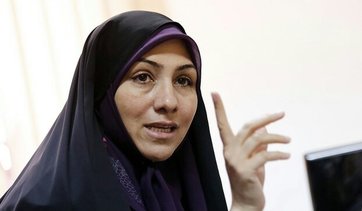 دولت روحانی روی زمین سیاست ورزی می‌کند نه در آسمان‌ها