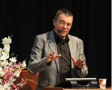 اصفهان ساختار تاریخی شهری خود را حفظ کرده است