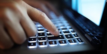 آموزش مجازی ساعت مصرف اینترنت را تغییر داد/ استفاده از خدمات اپراتور رایتل 3 برابرشد