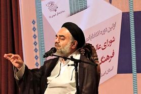 مردم با مشورت افراد مورد اعتماد به فرد اصلح رای دهند