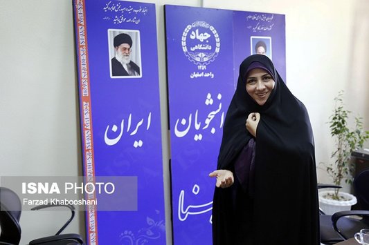 پنجره‌ را باز نگه دارید تا هوای تازه دموکراسی به درون بیاید