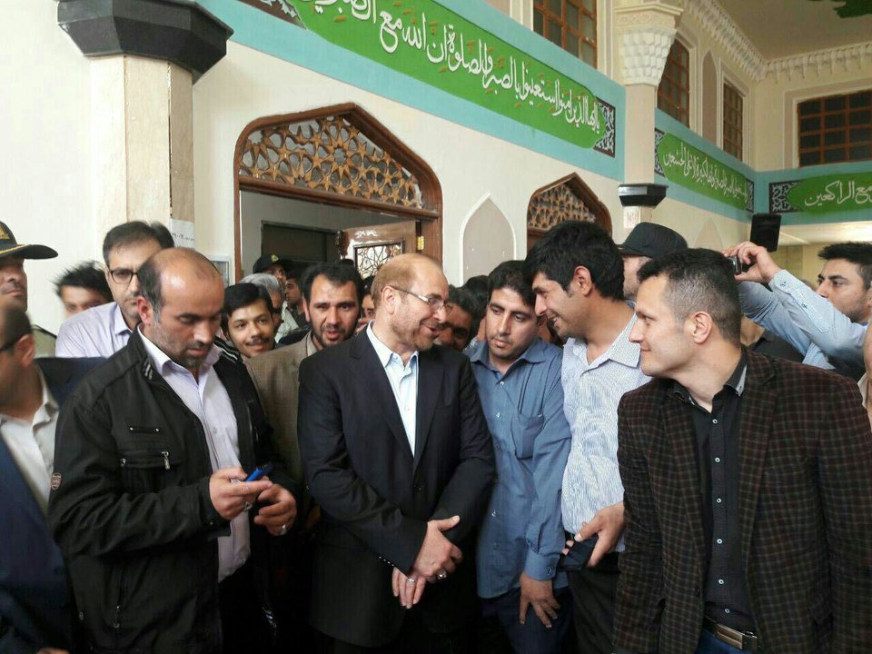 قالیباف رای خود را به صندوق انداخت