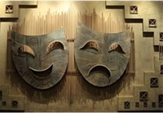 حال تئاتر اصفهان تنها با حمایت‌های عملی خوب می‌شود