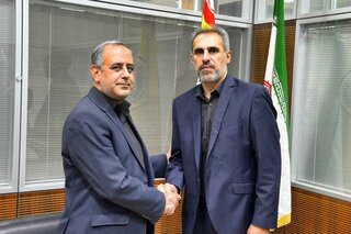طاهری جای باقریان را گرفت و به آذری پیوست