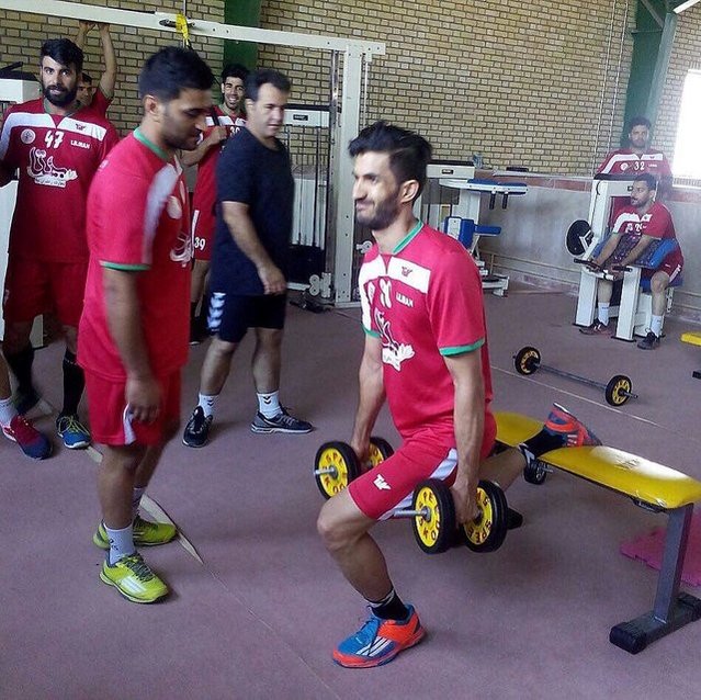 مانیان: امیدوارم قراردادهای هندبال درشان بازیکنان باشد