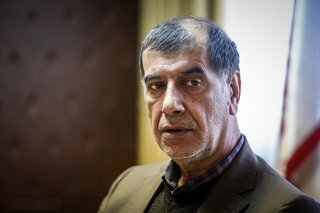 دولت از ظرفیت ۴۰ درصد اقلیت اصولگرایی استفاده کند