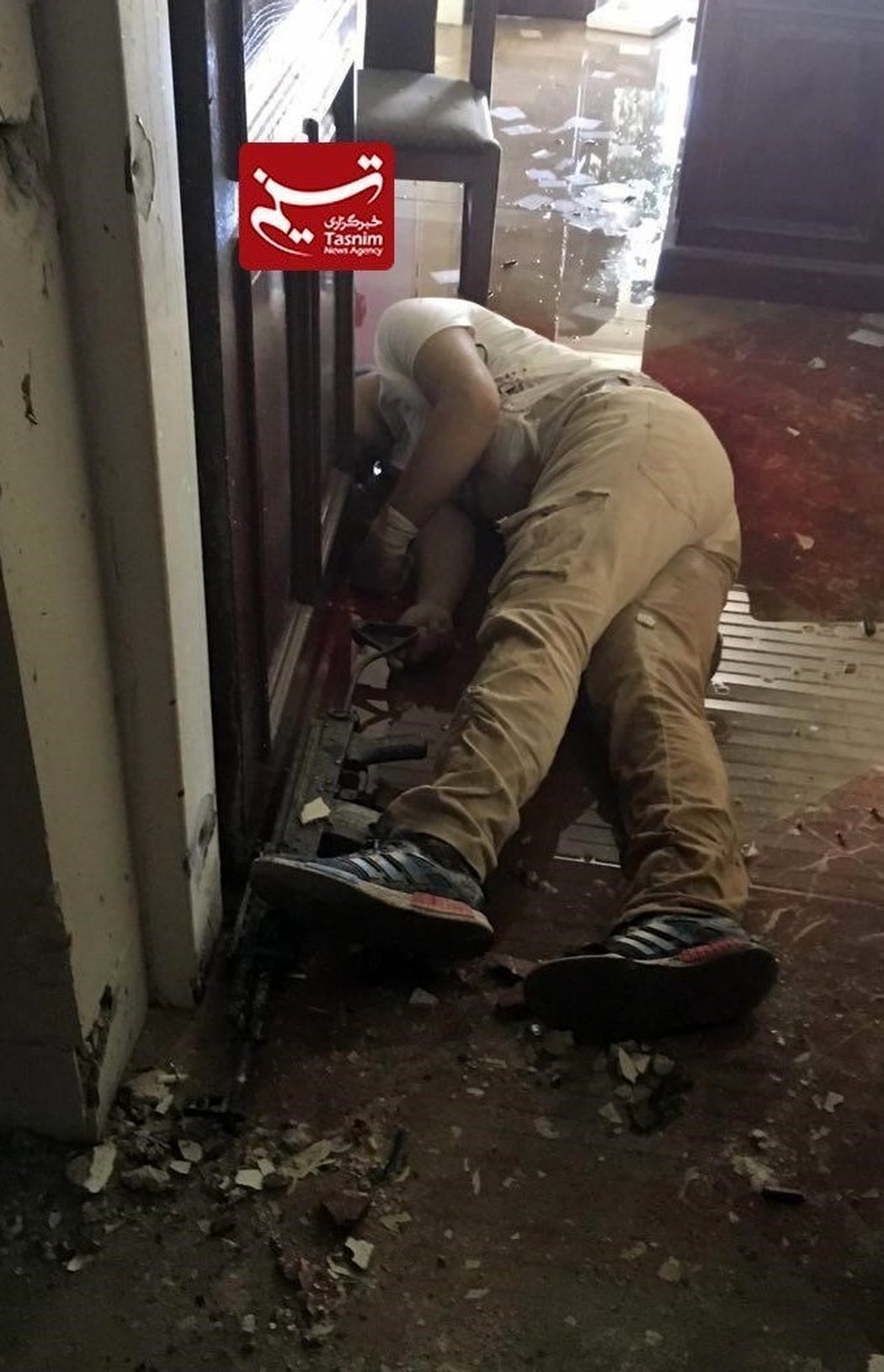 عملیات تروریستی مجلس با هلاکت ۴ تروریست پایان یافت