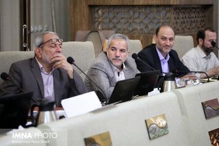 واگذاری انحصاری واحدهای شهرک سلامت خلاف قوانین وزارت بهداشت است