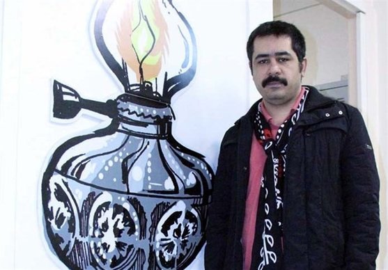 راه طنزنویسی از روزنامه‌نگاری آغاز می‌شود