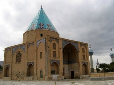 اولین دوره تربیت راهنمای گردشگری تخت فولاد برگزار می شود