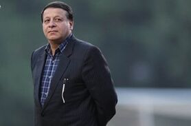 معرفی ساکت به‌ عنوان یکی از پنج مدیر منتخب فوتبال ایران