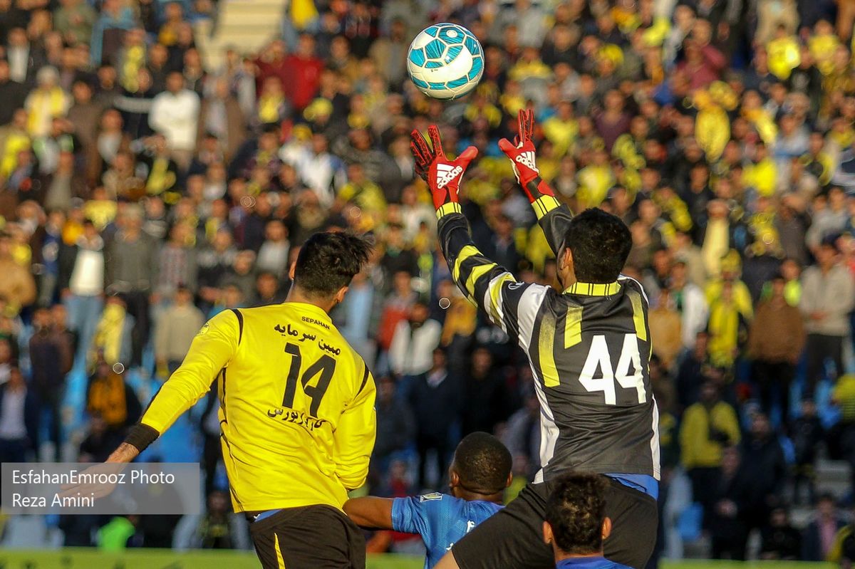 سپاهان ۰ - صنعت نفت آبادان ۰