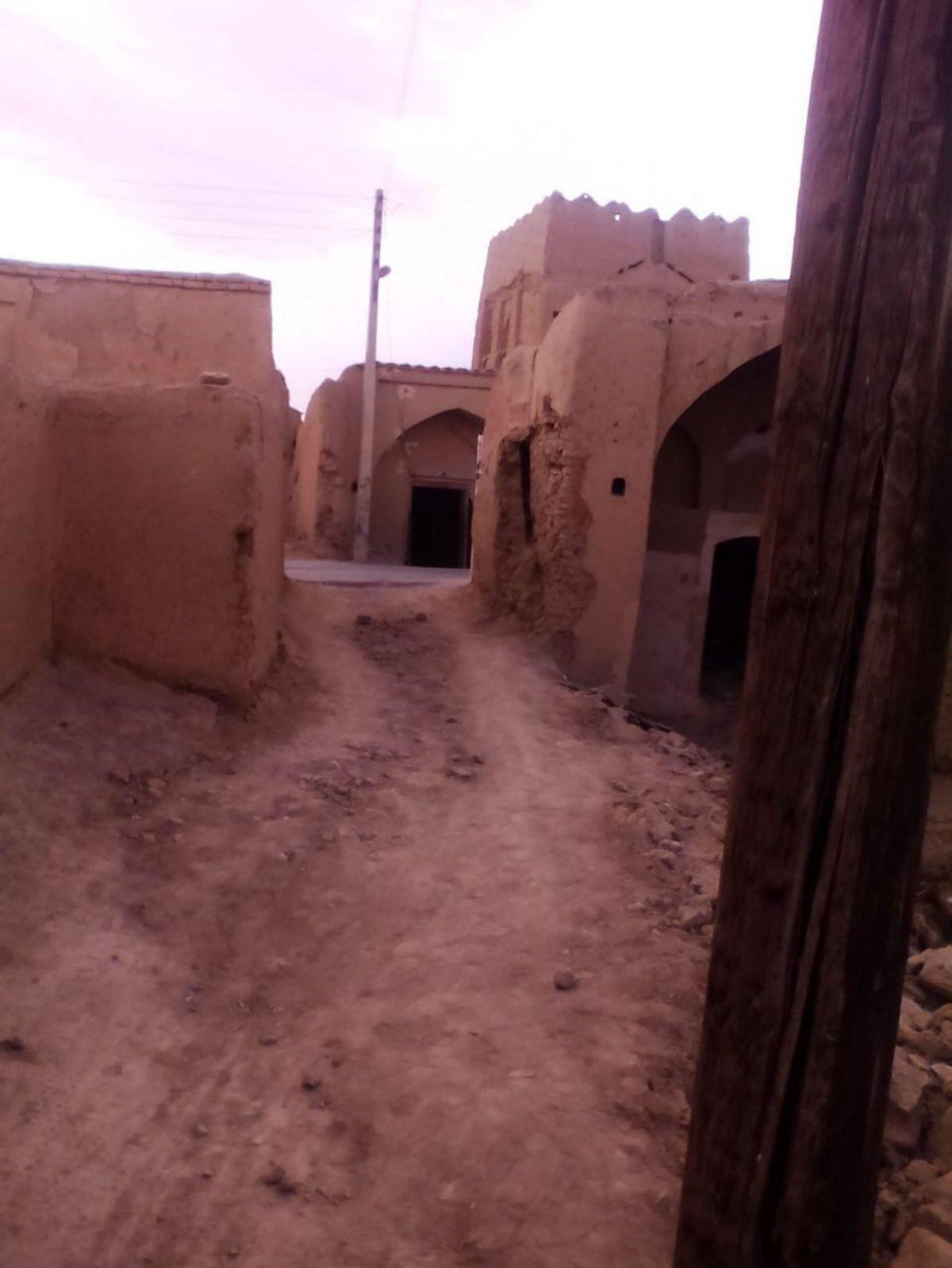 راز مخروبه‌های ‌نصرآباد جرقویه که قتلگاه دختر 15 ساله شد+تصاویر