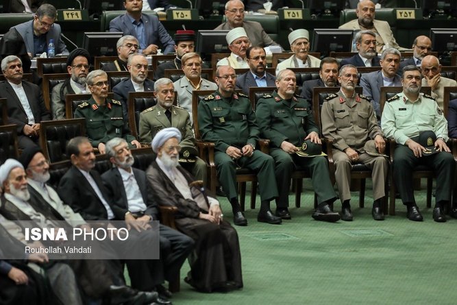 مقامات نظامی حاضر در تحلیف دوازدهم