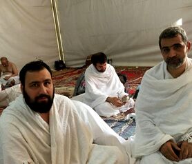 نوه امام‌ خمینی(ره) در لباس احرام
