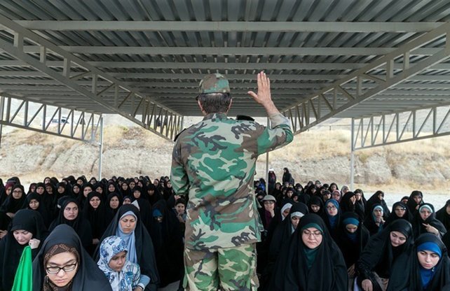 آموزش نظامی بانوان گردان‌های کوثر