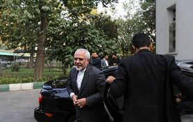 خوش و بش ظریف و فرمانده سپاه