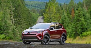 قیمت و مشخصات تویوتا راو 4 مدل 2018